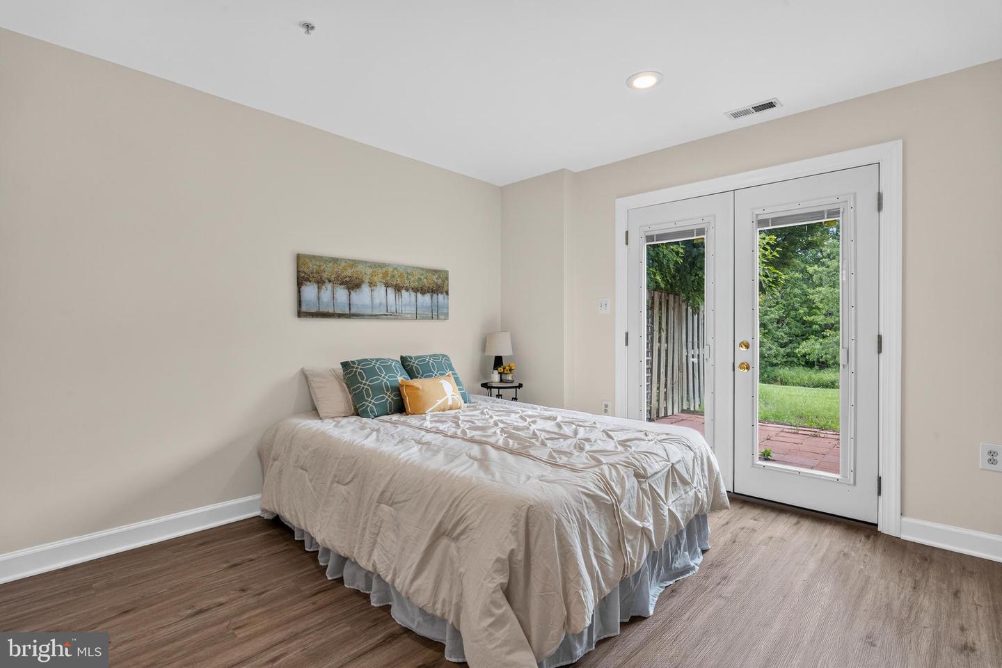 5309 Duke Ct, Frederick, MD 21703 &mdash; Photo 3